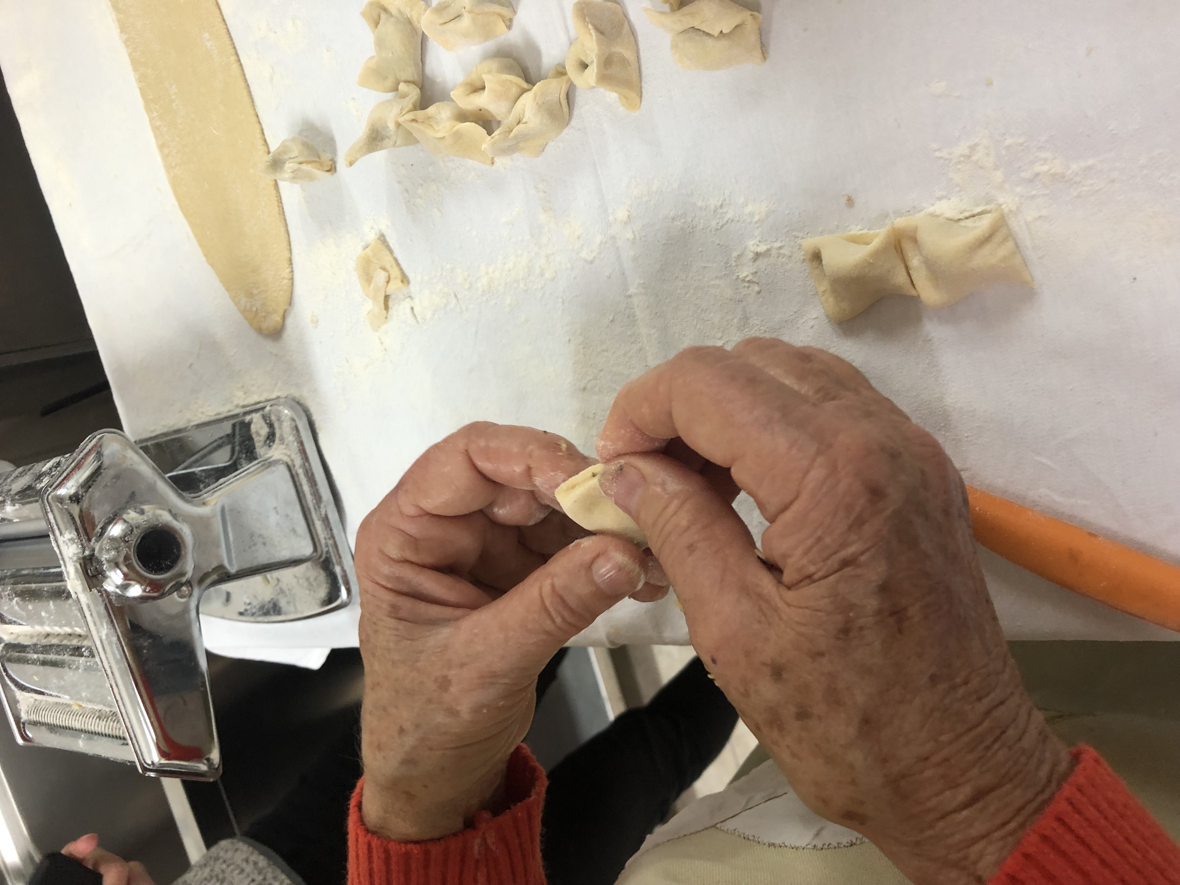 Produzione manuale degli zlikrofi